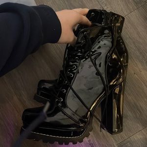 Liliana black boots ~4.5” heel